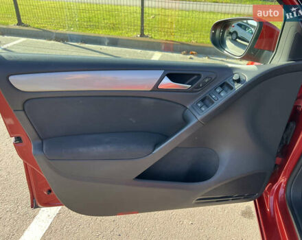 Червоний Фольксваген Гольф, об'ємом двигуна 1.6 л та пробігом 195 тис. км за 6900 $, фото 28 на Automoto.ua