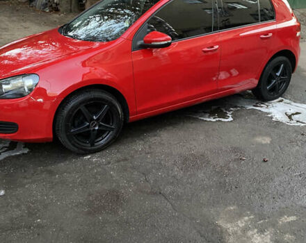 Красный Фольксваген Гольф, объемом двигателя 1.4 л и пробегом 205 тыс. км за 7350 $, фото 1 на Automoto.ua