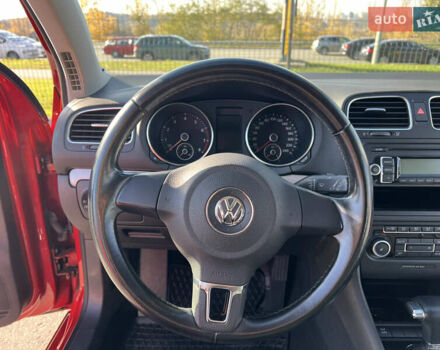 Червоний Фольксваген Гольф, об'ємом двигуна 1.6 л та пробігом 195 тис. км за 6900 $, фото 15 на Automoto.ua