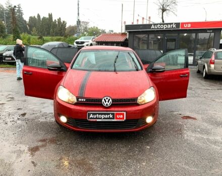 Красный Фольксваген Гольф, объемом двигателя 1.6 л и пробегом 197 тыс. км за 7690 $, фото 14 на Automoto.ua