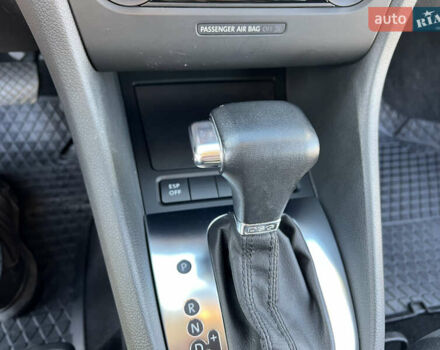 Червоний Фольксваген Гольф, об'ємом двигуна 1.6 л та пробігом 195 тис. км за 6900 $, фото 16 на Automoto.ua