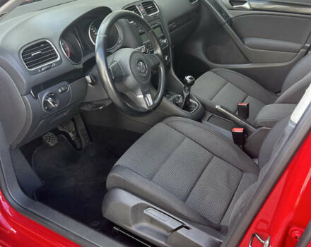 Красный Фольксваген Гольф, объемом двигателя 1.4 л и пробегом 205 тыс. км за 7350 $, фото 20 на Automoto.ua