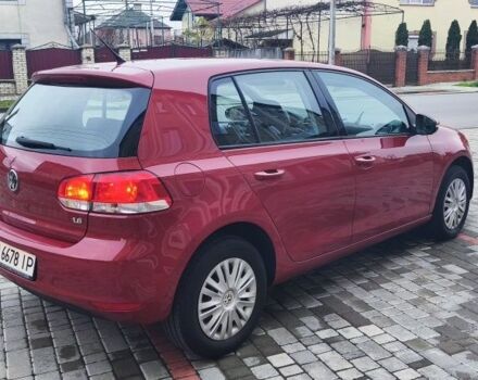 Красный Фольксваген Гольф, объемом двигателя 1.6 л и пробегом 196 тыс. км за 8000 $, фото 7 на Automoto.ua