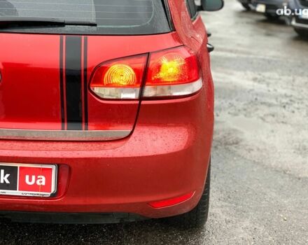 Красный Фольксваген Гольф, объемом двигателя 1.6 л и пробегом 197 тыс. км за 7690 $, фото 11 на Automoto.ua