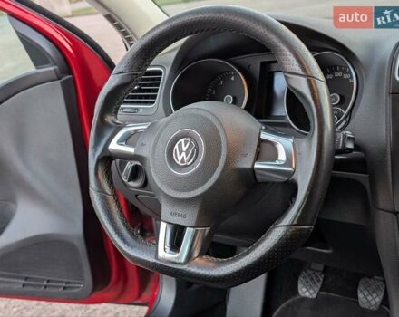 Красный Фольксваген Гольф, объемом двигателя 1.39 л и пробегом 186 тыс. км за 7500 $, фото 39 на Automoto.ua