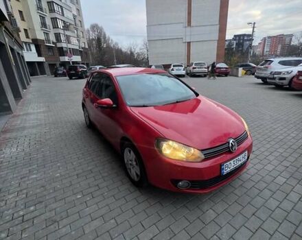 Красный Фольксваген Гольф, объемом двигателя 1.39 л и пробегом 247 тыс. км за 7200 $, фото 2 на Automoto.ua