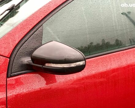 Красный Фольксваген Гольф, объемом двигателя 1.6 л и пробегом 197 тыс. км за 7690 $, фото 8 на Automoto.ua