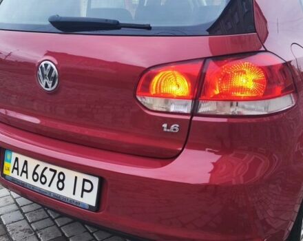 Красный Фольксваген Гольф, объемом двигателя 1.6 л и пробегом 196 тыс. км за 8000 $, фото 10 на Automoto.ua