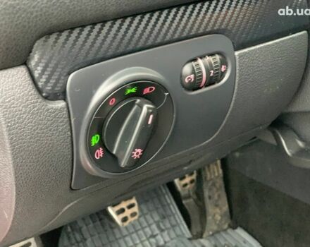 Красный Фольксваген Гольф, объемом двигателя 1.6 л и пробегом 197 тыс. км за 7690 $, фото 20 на Automoto.ua