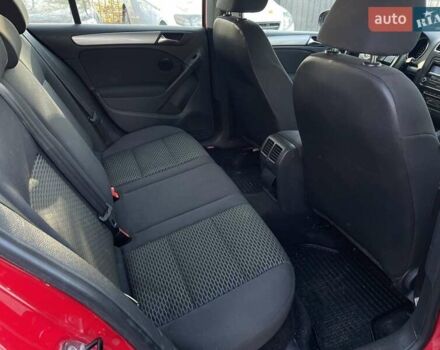 Красный Фольксваген Гольф, объемом двигателя 1.2 л и пробегом 205 тыс. км за 6800 $, фото 19 на Automoto.ua