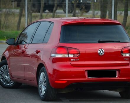 Червоний Фольксваген Гольф, об'ємом двигуна 1.4 л та пробігом 150 тис. км за 6999 $, фото 4 на Automoto.ua