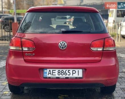 Красный Фольксваген Гольф, объемом двигателя 1.2 л и пробегом 205 тыс. км за 6800 $, фото 4 на Automoto.ua