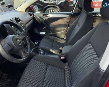 Красный Фольксваген Гольф, объемом двигателя 1.2 л и пробегом 205 тыс. км за 6800 $, фото 10 на Automoto.ua