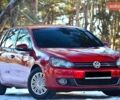Красный Фольксваген Гольф, объемом двигателя 1.4 л и пробегом 150 тыс. км за 6800 $, фото 1 на Automoto.ua