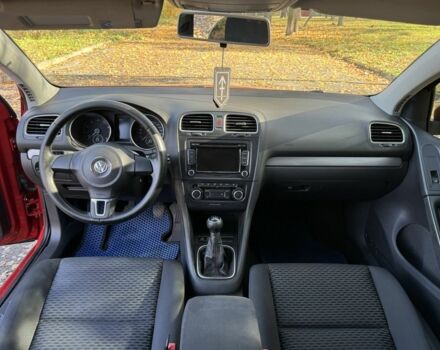 Червоний Фольксваген Гольф, об'ємом двигуна 1.4 л та пробігом 223 тис. км за 5850 $, фото 14 на Automoto.ua