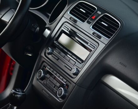 Червоний Фольксваген Гольф, об'ємом двигуна 1.4 л та пробігом 150 тис. км за 6999 $, фото 17 на Automoto.ua