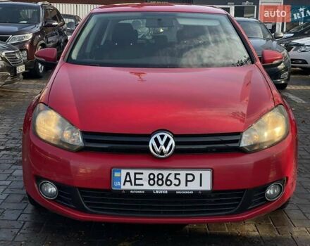 Красный Фольксваген Гольф, объемом двигателя 1.2 л и пробегом 205 тыс. км за 6800 $, фото 1 на Automoto.ua