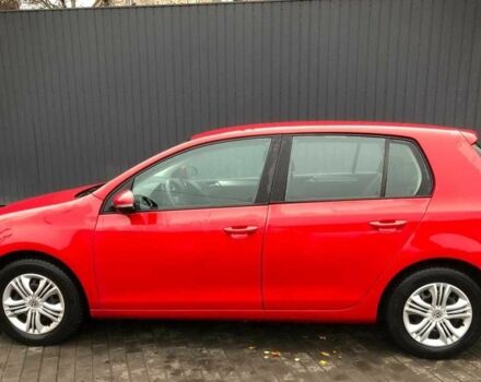 Красный Фольксваген Гольф, объемом двигателя 1.2 л и пробегом 200 тыс. км за 6450 $, фото 2 на Automoto.ua