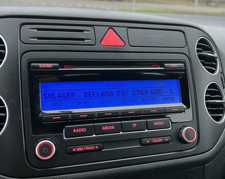 Червоний Фольксваген Гольф, об'ємом двигуна 1.6 л та пробігом 223 тис. км за 6550 $, фото 30 на Automoto.ua