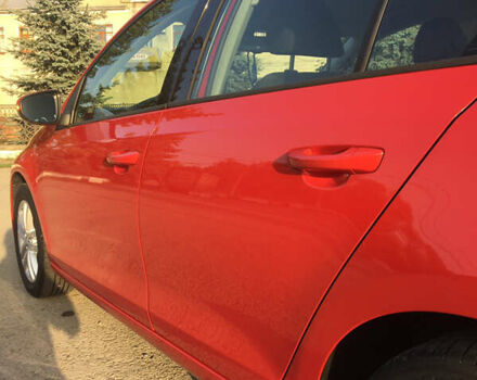 Красный Фольксваген Гольф, объемом двигателя 1.39 л и пробегом 220 тыс. км за 7200 $, фото 6 на Automoto.ua