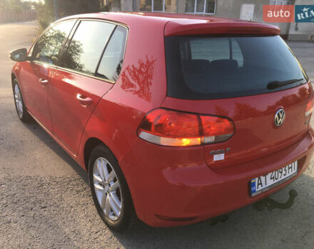 Красный Фольксваген Гольф, объемом двигателя 1.39 л и пробегом 220 тыс. км за 7200 $, фото 5 на Automoto.ua