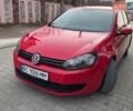 Красный Фольксваген Гольф, объемом двигателя 1.2 л и пробегом 159 тыс. км за 5900 $, фото 1 на Automoto.ua