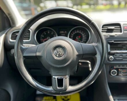 Красный Фольксваген Гольф, объемом двигателя 1.4 л и пробегом 156 тыс. км за 10350 $, фото 17 на Automoto.ua