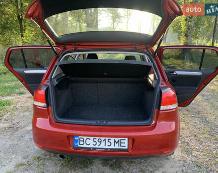 Красный Фольксваген Гольф, объемом двигателя 1.2 л и пробегом 202 тыс. км за 6300 $, фото 18 на Automoto.ua