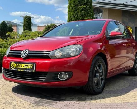 Красный Фольксваген Гольф, объемом двигателя 1.4 л и пробегом 156 тыс. км за 10350 $, фото 2 на Automoto.ua
