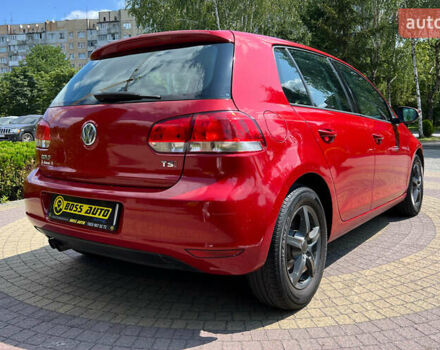 Красный Фольксваген Гольф, объемом двигателя 1.4 л и пробегом 156 тыс. км за 10350 $, фото 6 на Automoto.ua