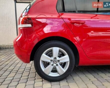 Красный Фольксваген Гольф, объемом двигателя 1.4 л и пробегом 251 тыс. км за 6850 $, фото 4 на Automoto.ua