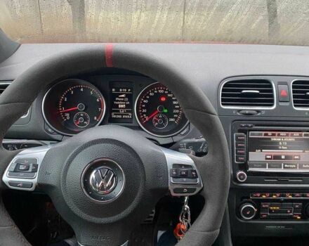 Красный Фольксваген Гольф, объемом двигателя 2 л и пробегом 194 тыс. км за 8999 $, фото 4 на Automoto.ua