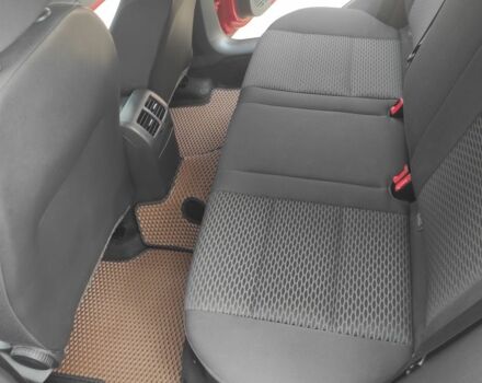 Красный Фольксваген Гольф, объемом двигателя 0 л и пробегом 130 тыс. км за 10000 $, фото 19 на Automoto.ua