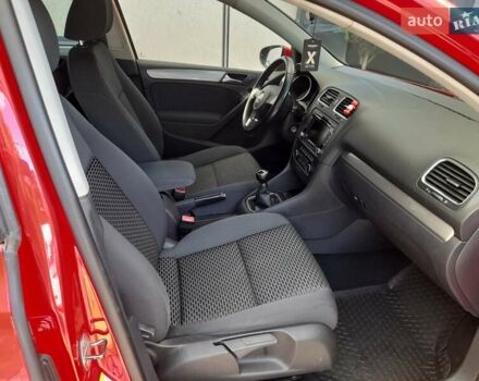 Красный Фольксваген Гольф, объемом двигателя 1.4 л и пробегом 251 тыс. км за 6850 $, фото 28 на Automoto.ua