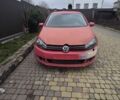 Красный Фольксваген Гольф, объемом двигателя 1.2 л и пробегом 154 тыс. км за 4600 $, фото 1 на Automoto.ua