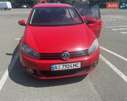 Красный Фольксваген Гольф, объемом двигателя 1.39 л и пробегом 250 тыс. км за 7999 $, фото 3 на Automoto.ua