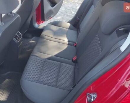 Червоний Фольксваген Гольф, об'ємом двигуна 1.39 л та пробігом 137 тис. км за 8400 $, фото 10 на Automoto.ua