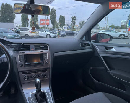 Червоний Фольксваген Гольф, об'ємом двигуна 1.4 л та пробігом 170 тис. км за 10500 $, фото 14 на Automoto.ua