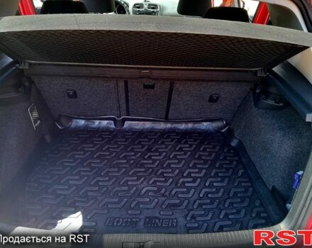 Красный Фольксваген Гольф, объемом двигателя 2.5 л и пробегом 127 тыс. км за 8400 $, фото 3 на Automoto.ua