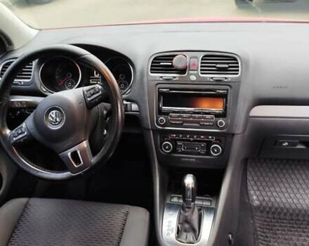 Червоний Фольксваген Гольф, об'ємом двигуна 1.39 л та пробігом 137 тис. км за 8400 $, фото 9 на Automoto.ua