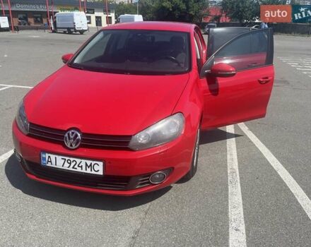 Красный Фольксваген Гольф, объемом двигателя 1.39 л и пробегом 250 тыс. км за 7999 $, фото 1 на Automoto.ua