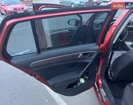 Червоний Фольксваген Гольф, об'ємом двигуна 1.4 л та пробігом 170 тис. км за 10500 $, фото 12 на Automoto.ua