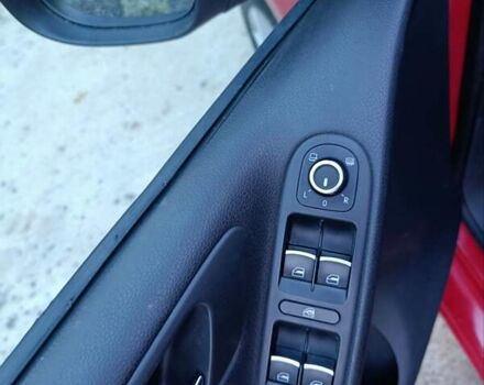 Красный Фольксваген Гольф, объемом двигателя 1.39 л и пробегом 151 тыс. км за 8900 $, фото 10 на Automoto.ua