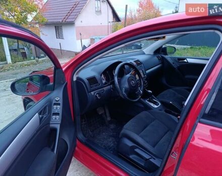 Красный Фольксваген Гольф, объемом двигателя 1.39 л и пробегом 151 тыс. км за 8900 $, фото 8 на Automoto.ua