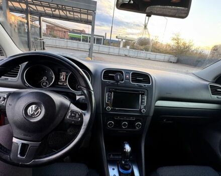 Красный Фольксваген Гольф, объемом двигателя 2.5 л и пробегом 194 тыс. км за 11464 $, фото 8 на Automoto.ua