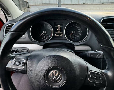 Красный Фольксваген Гольф, объемом двигателя 2.48 л и пробегом 194 тыс. км за 9900 $, фото 8 на Automoto.ua