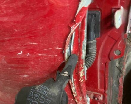 Красный Фольксваген Гольф, объемом двигателя 1.6 л и пробегом 270 тыс. км за 3700 $, фото 2 на Automoto.ua