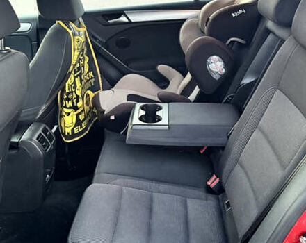 Красный Фольксваген Гольф, объемом двигателя 2.48 л и пробегом 194 тыс. км за 9900 $, фото 6 на Automoto.ua