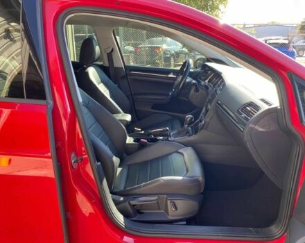 Красный Фольксваген Гольф, объемом двигателя 2 л и пробегом 80 тыс. км за 2300 $, фото 4 на Automoto.ua