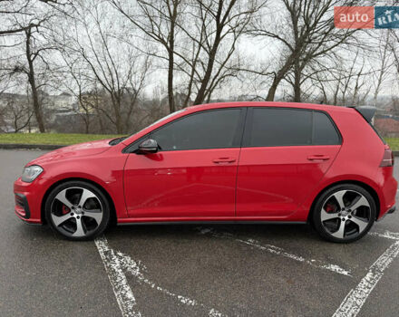 Червоний Фольксваген Гольф, об'ємом двигуна 2 л та пробігом 186 тис. км за 10900 $, фото 5 на Automoto.ua
